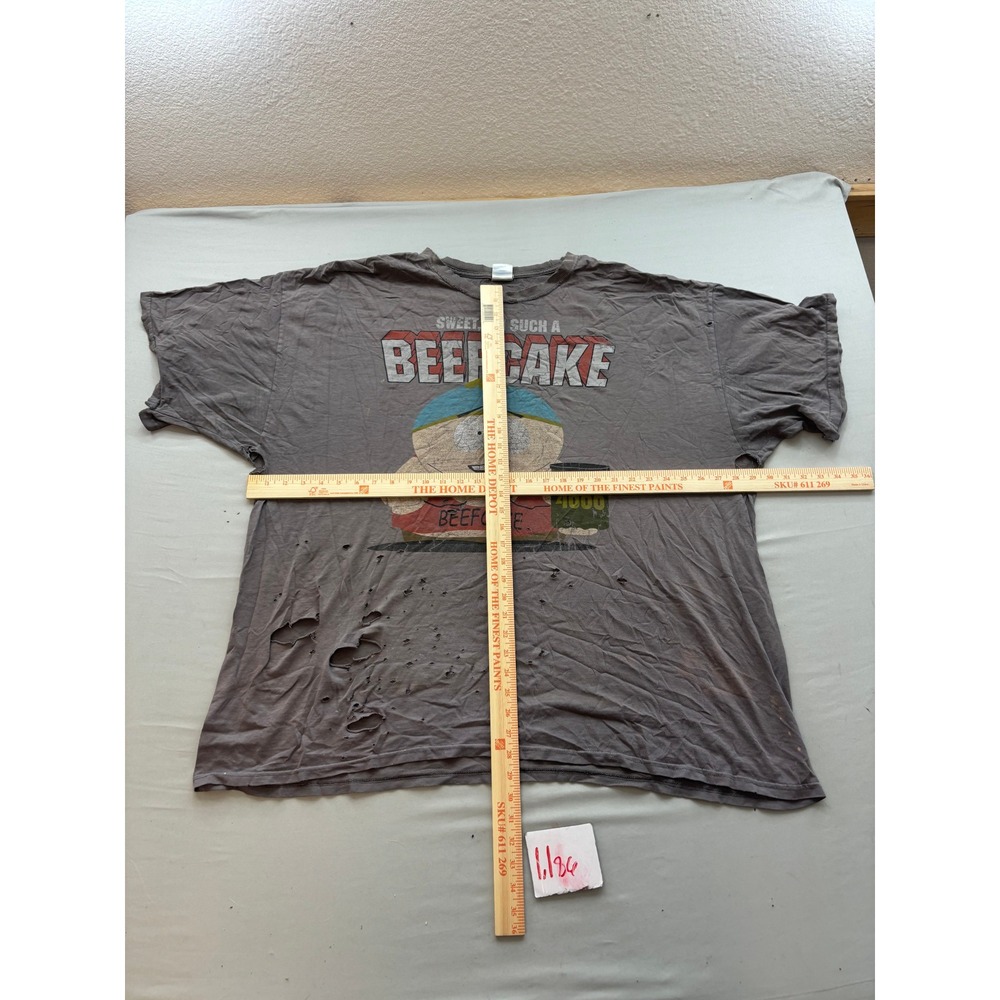 South Park Beefcake Cartman Distressed T-Shirt Grey 4XL Fifth Sun 2010 Thrashed - Picture 1 of 7